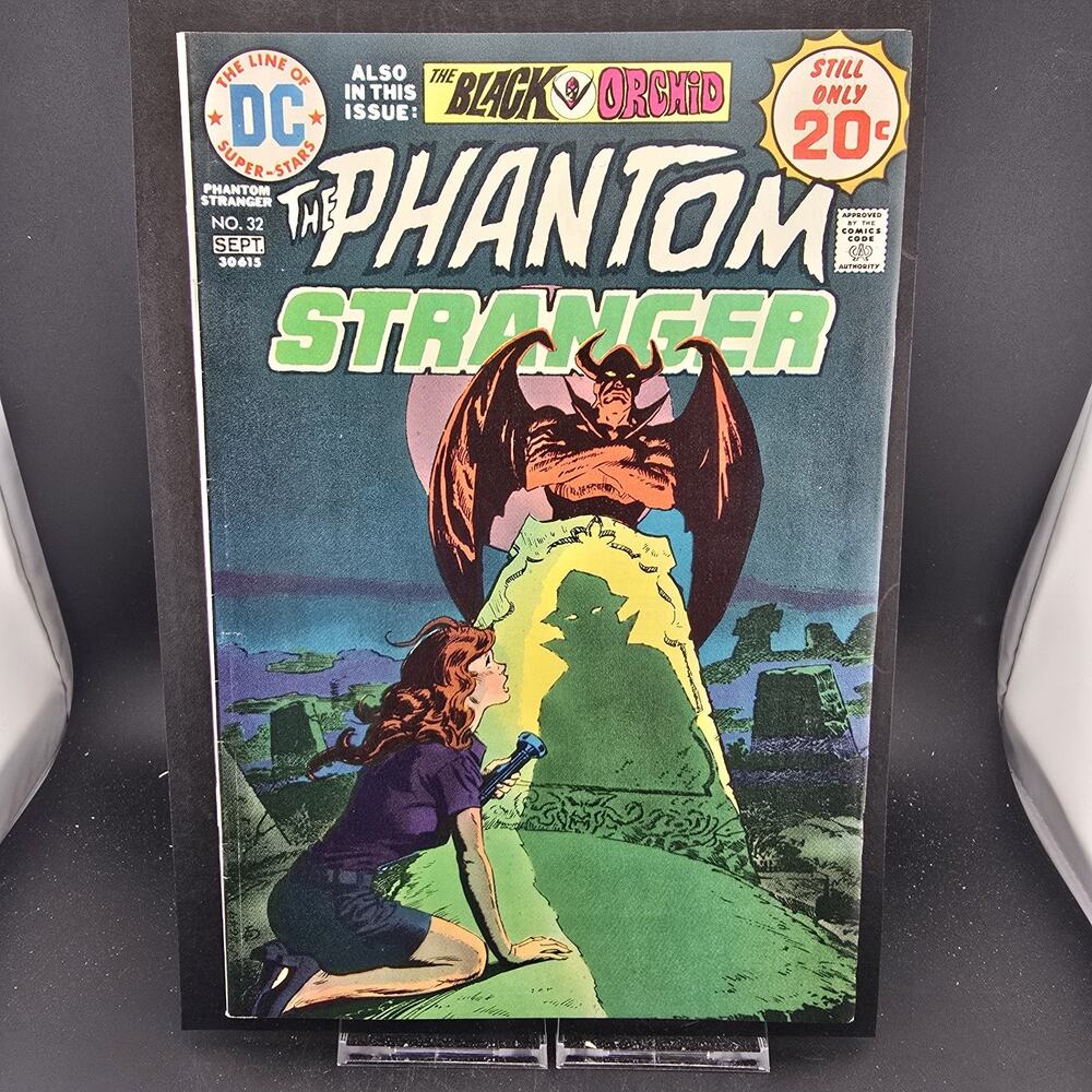 Phantom Stranger #32 (1974) FN 6.0 - FN/VF 7.0 Jim Aparo Art Black Orchid DC